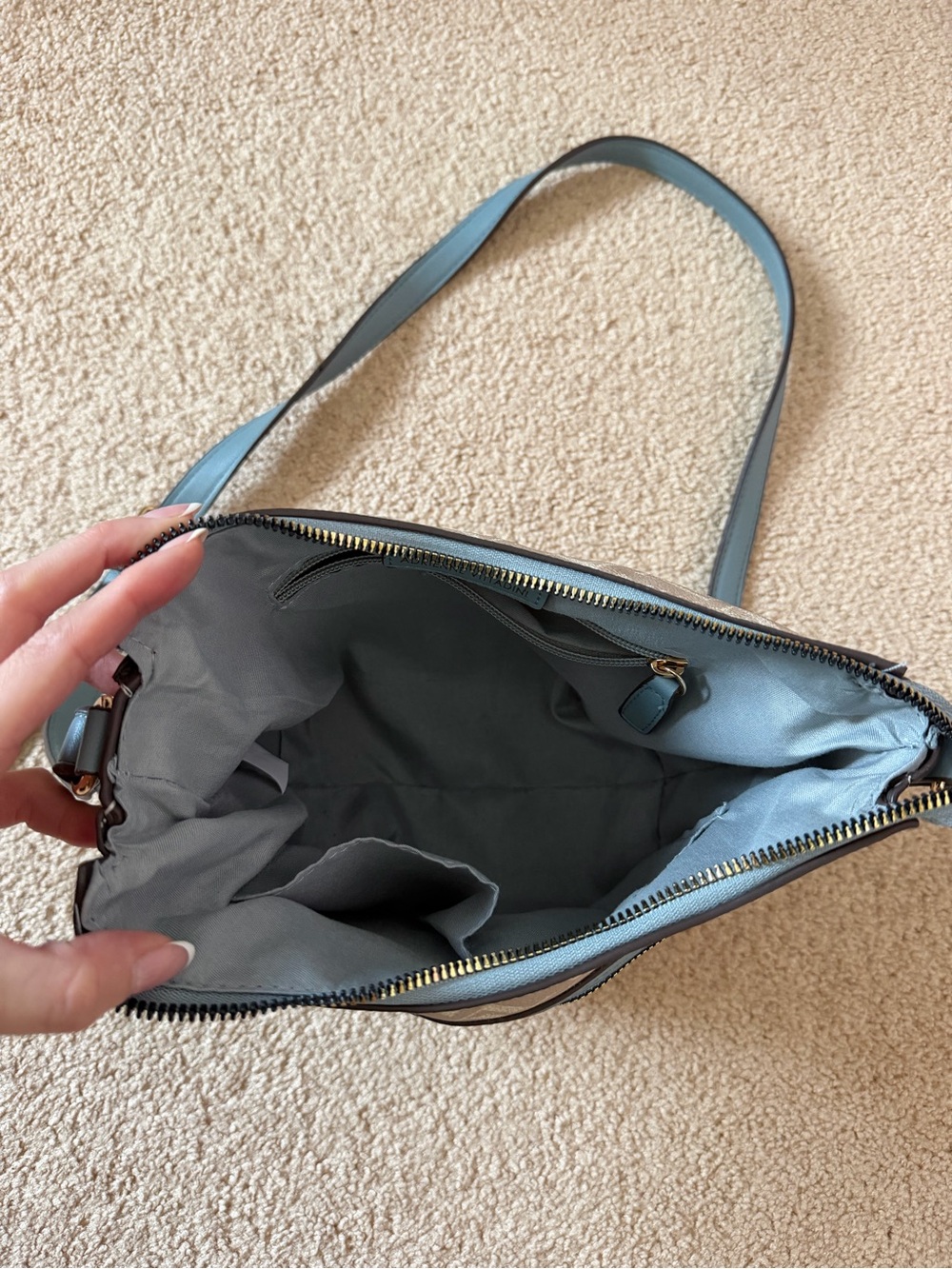 Adrienne Vittadini Crossbody Purse - Picture 3 of 5